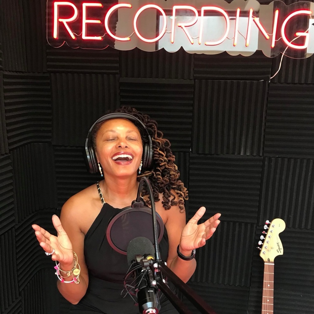 Meet your Posher, Jenn